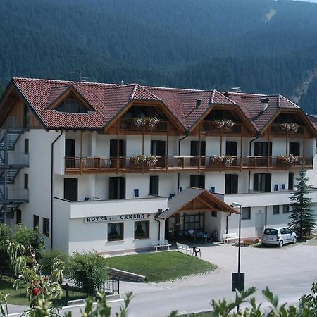 Hotel Canada Andalo Exterior foto